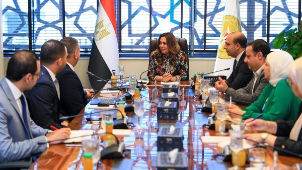 وزيرة التنمية المحلية والبيئة