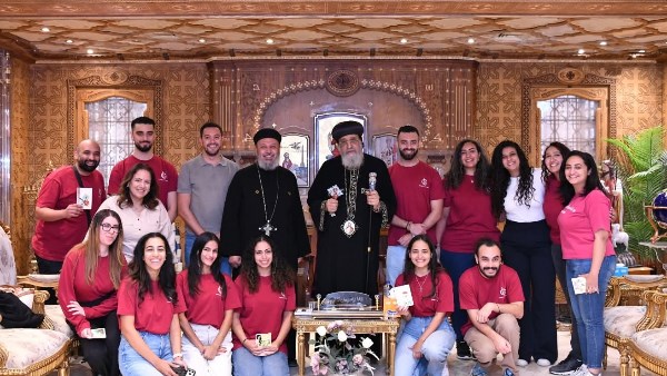 قداسة البابا تواضروس وأبناء الكنيسة 