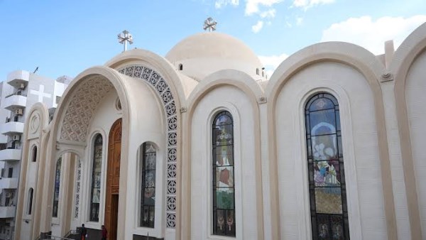 الكنيسة 