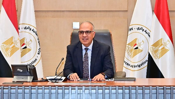 وزير الري 