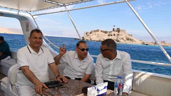 المحافظ فى قلعة صلاح الدين 