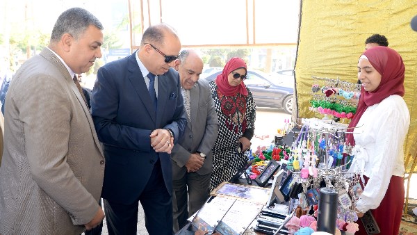 رئيس جامعه المنصوره 