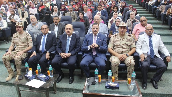 ندوة عن اكتوبر 