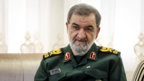 سكرتير المجلس الأعلى للأمن القومي الإيراني، اللواء محسن رضائي