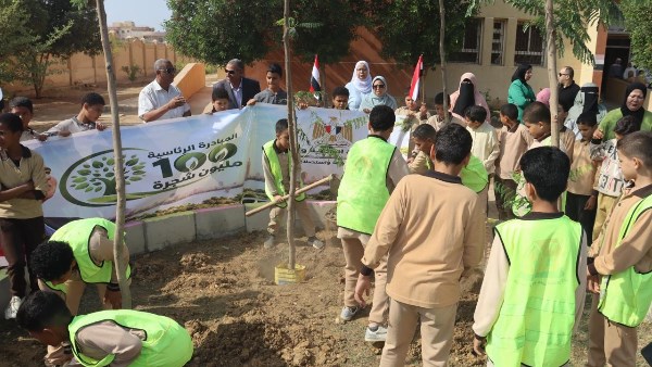  أعمال التشجير