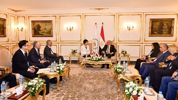 الدكتور هاني سويلم وزير الموارد المائية والري، السيدة يوكو كاميكاوا