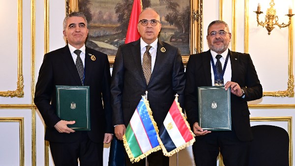الدكتور هاني سويلم و السيد شافكات خامراييف، وزير الموارد المائية بجمهورية أوزبكستان
