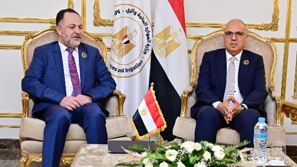 الدكتور سويلم يبحث مع رئيس سلطة المياه الفلسطينية التعاون في التدريب وبناء القدرات الدكتور سويلم يبحث مع رئيس سلطة المياه الفلسطينية التعاون في التدريب وبناء القدرات