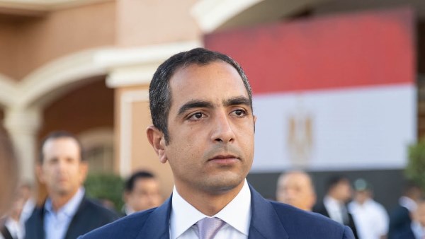 هشام طلعت 