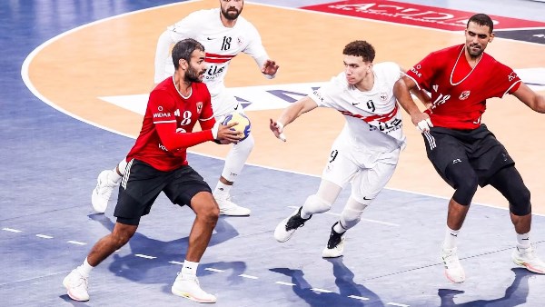 يد الأهلي والزمالك 