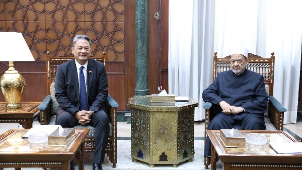 شيخ الأزهر وسفير تايلاند