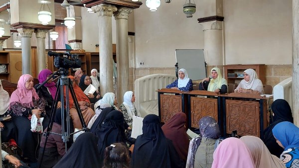 ملتقى المرأة بالجامع الأزهر يُسلط الضوء على أخلاقيات صحبة العلماء وأثرها في صون الفكر والوعي