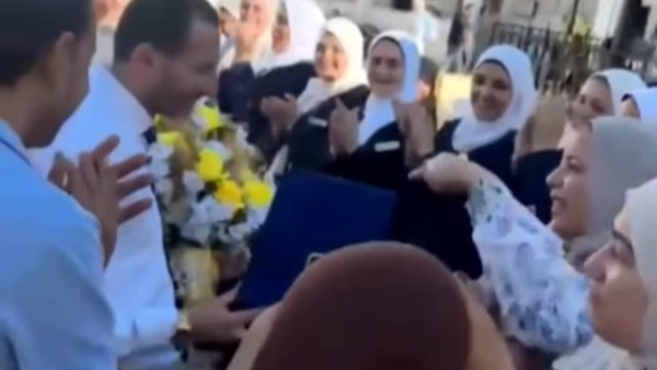ممر شرفي لمدير مستشفى الرمد بكفر الشيخ احتفالًا باعتماد GAHAR