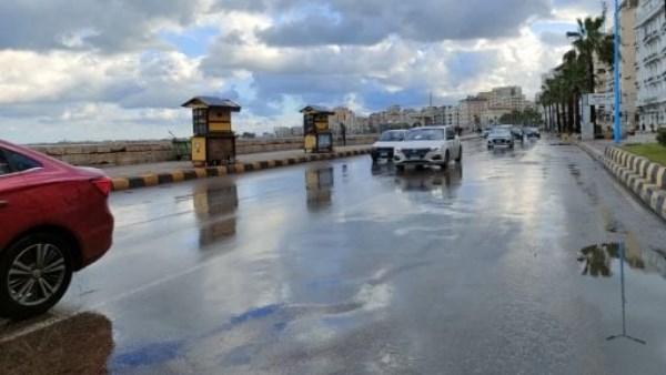 أمطار رعدية وانخفاض الحرارة لـ20 درجة.. ماذا يحدث في حالة الطقس خلال الساعات القادمة؟