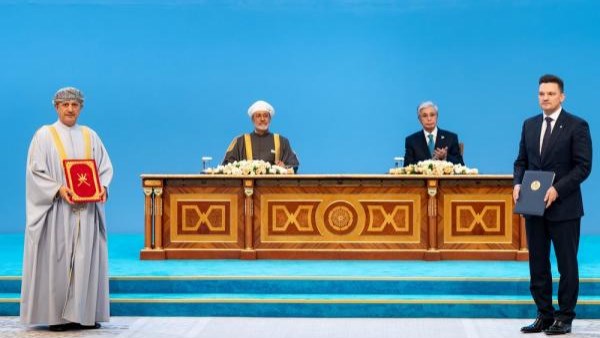 سلطنة عمان وكازاخستان توقعان عددا من مذكرات التفاهم واتفاقيات التعاون