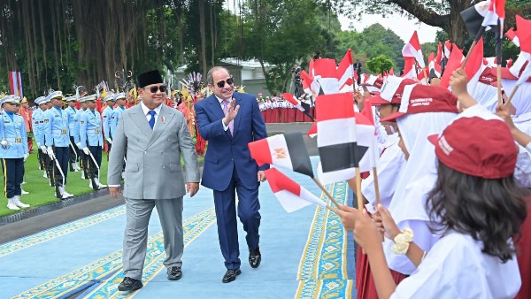 الرئيس السيسى يؤكد اعتزاز مصر بالعلاقات التاريخية الوثيقة مع إندونيسيا