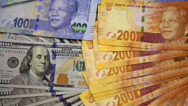 الراند الجنوب إفريقي يرتفع 0.2% أمام الدولار قبيل بيانات التضخم الأمريكية