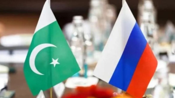 باكستان وروسيا تتفقان على صياغة معاهدة لتسليم المطلوبين