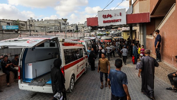 شهيدة ومصابون جراء قصف إسرائيلي على شقة سكنية غرب مدينة غزة شهيدة ومصابون جراء قصف إسرائيلي على شقة سكنية غرب مدينة غزة