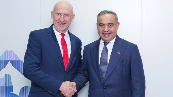 وزير المالية القطري يبحث مع وزير الخزانة البريطاني القضايا ذات الاهتمام المشترك