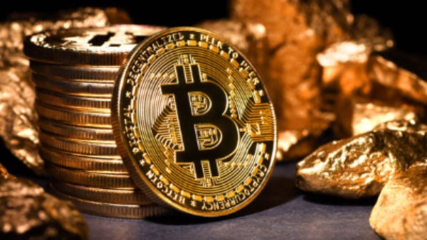"بيتكوين" تقترب من 81 ألف دولار مع انتعاش أسهم التكنولوجيا وترقب قرار الفيدرالي بشأن الفائدة