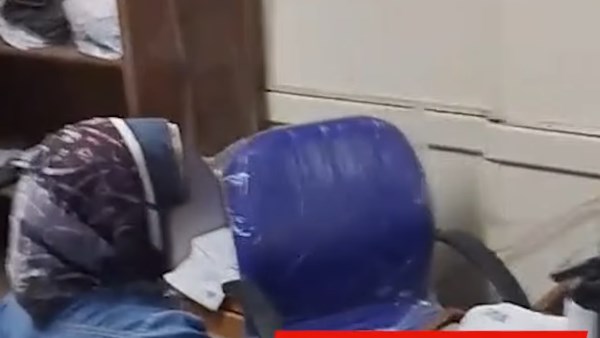 موظفه بمكتب تأمينات 