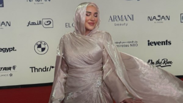 اسما شريف منير