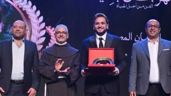مصطفى خاطر