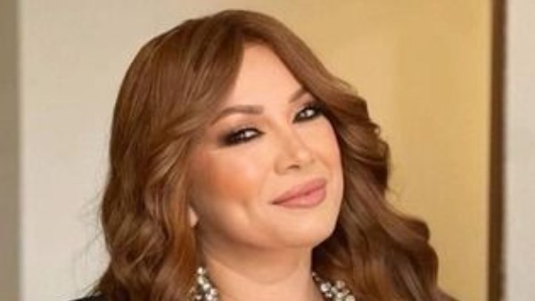 الفنانة انتصار