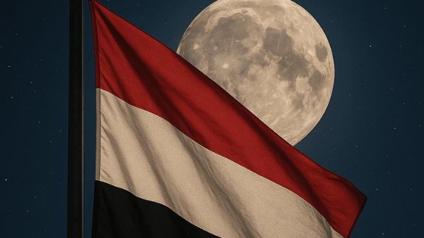 عاجل: تعذر هبوط طائرة اليمنية في مطار المخا وعودتها إلى جدة