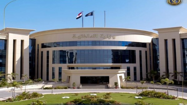 ماكينات لاستخراج رخص القيادة.. خالد أبو بكر: وزارة الداخلية حققت إنجازًا ملموسًا في مجال التحديث التقني ماكينات لاستخراج رخص القيادة.. خالد أبو بكر: وزارة الداخلية حققت إنجازًا ملموسًا في مجال التحديث التقني