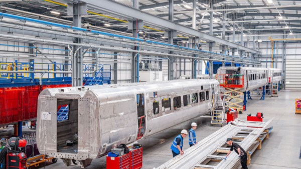 إنتاج عربات السكك الحديد 