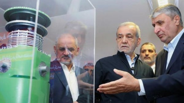 الرئيس الإيراني 