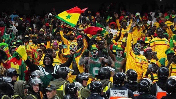 مشجعي منتخب السنغال