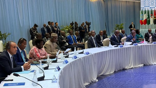 قمة إيطاليا إفريقيا