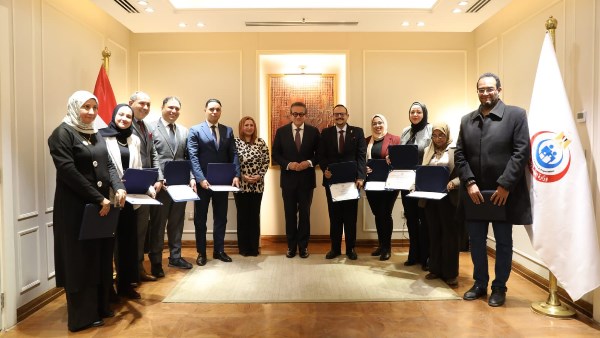  خريجي دبلومة إدارة المستشفيات