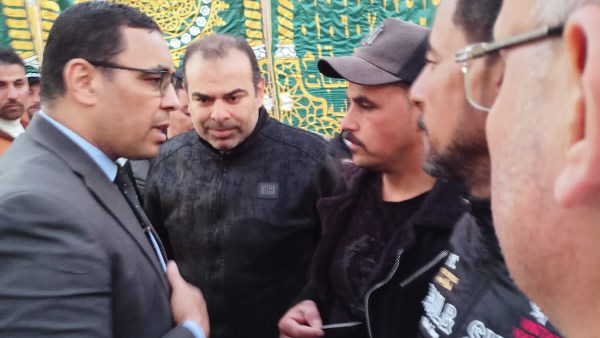 مدير مديرية العمل خلال تقديم واجب العزاء