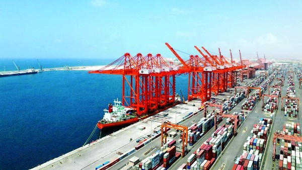 البنك الدولي: الإصلاحات المالية العامة في عُمان نموذجاً للاستدامة الاقتصادية