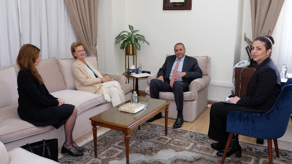 منزلاوي يستقبل سفيرة الاتحاد الأوروبي بالقاهرة 