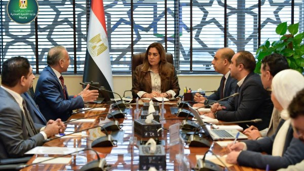 لقاء وزيرة البيئة ووفد نقابة أطباء الأسنان 