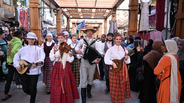 ديفيليه مهرجان أسوان الدولي