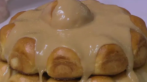 طبقات خلية النحل بالتمر