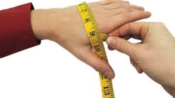 اختلاف جانبي الجسم  