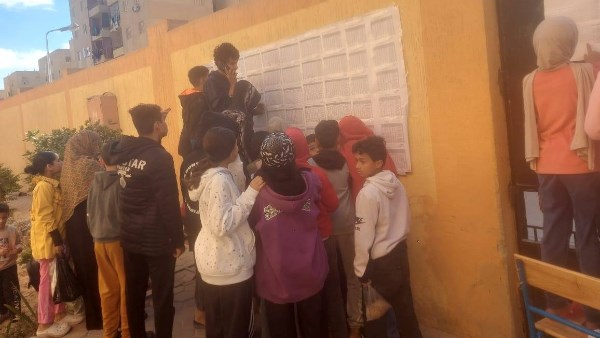 تعليق النتائج بالمدارس