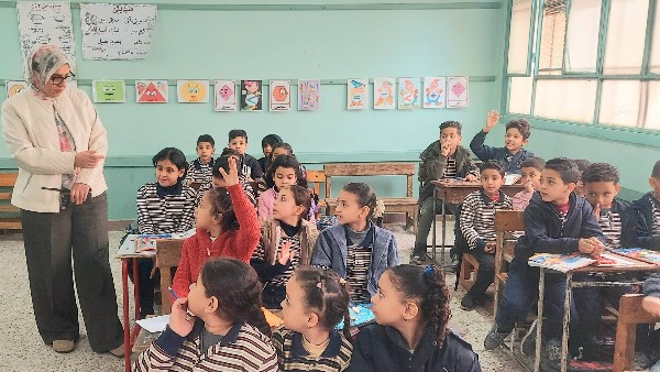 إنتظام الدراسة بالمدارس