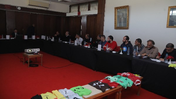 صورة من الاجتماع