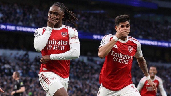 صورة من اللقاء