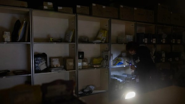 أوكرانيا تغرق في الظلام 