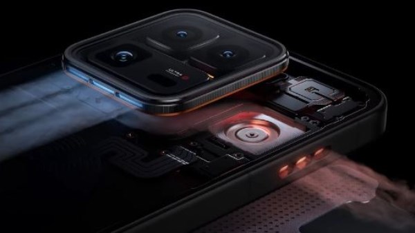  هاتف iQOO 15 Ultra 