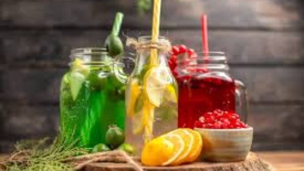 بعد الإفطار مباشرة… عصائر طبيعية تعيد لجسمك النشاط وتخلصه من السموم 